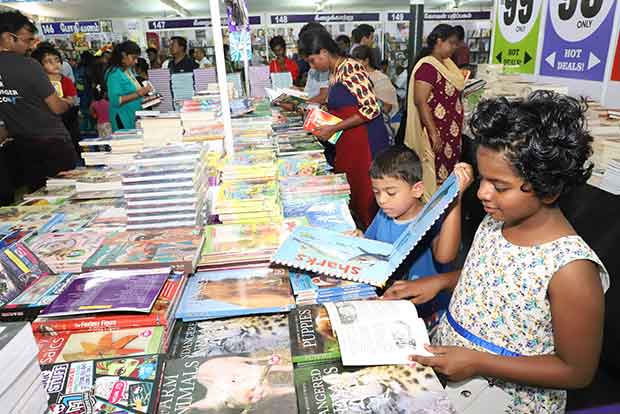 11 lakh people visit Chennai book fair, Tamil books, novels turn out to be  big draw - DTNext.in