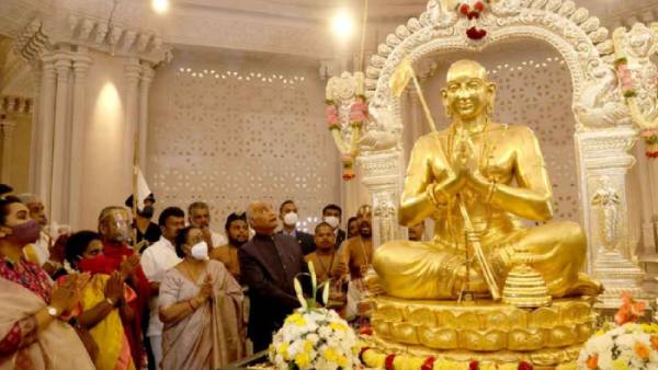 President Ramnath Govind unveiled a 120-kg gold statue of Ramanujar 