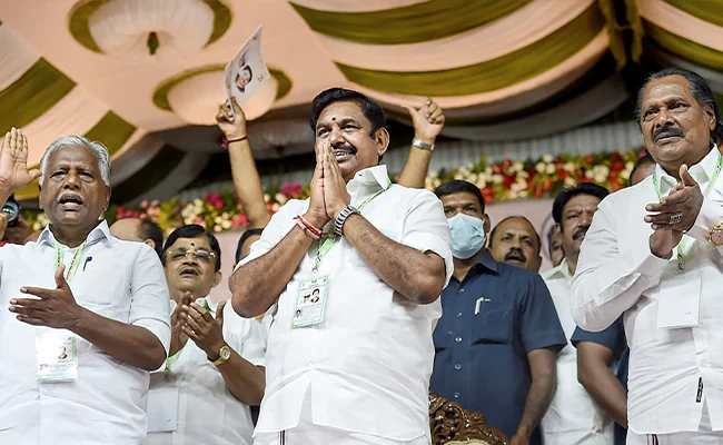 AIADMK Tussle: AIADMK Tussle: EPS Is New Boss, Rival OPS Expelled