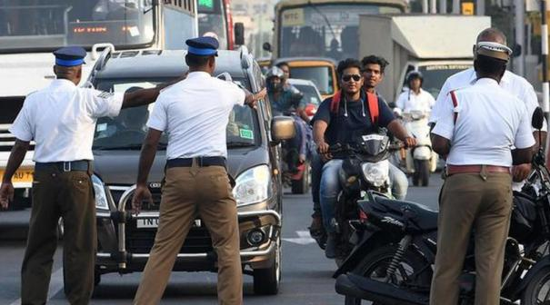 போக்குவரத்து விதிமீறல்: சென்னையில் புதிய அபராத தொகை வசூலிப்பு தொடக்கம்! |  New Fine Collection list for Traffic violation Starts in Chennai |  Puthiyathalaimurai - Tamil News | Latest Tamil ...