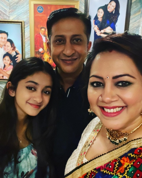  Bigg Boss Archana Chandhoke shares a cute family photo 