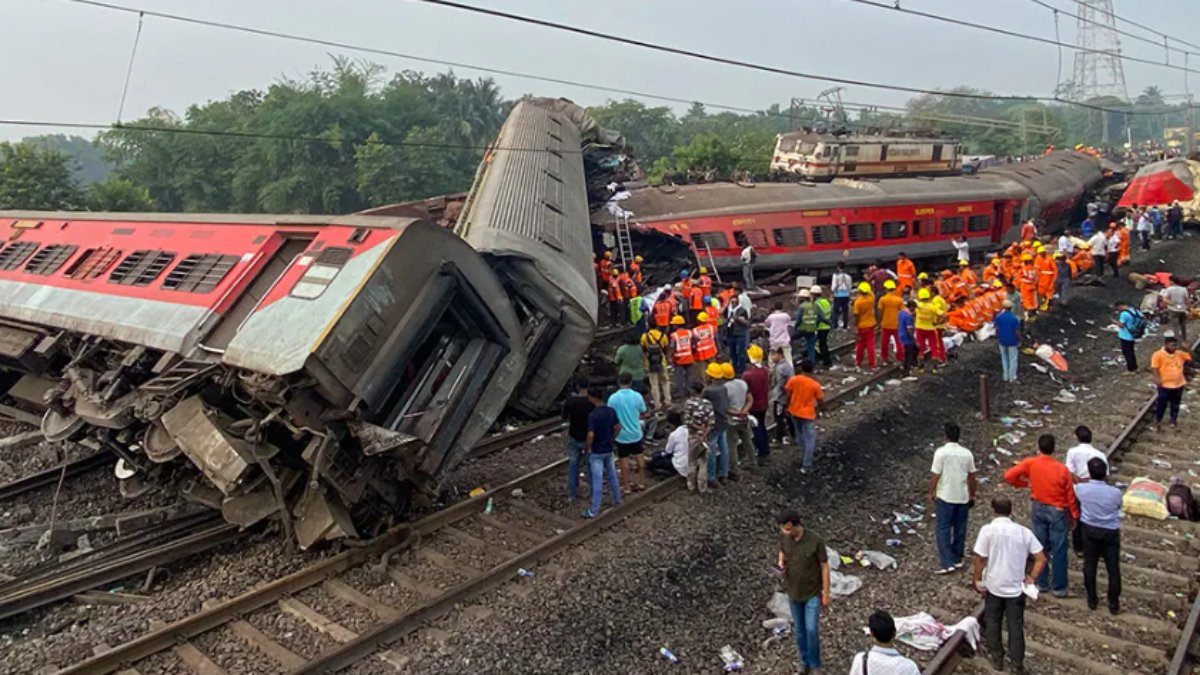 4 tracks, 3 trains, tragedy that happened in minutes, Odisha train accident, this is how it happened 