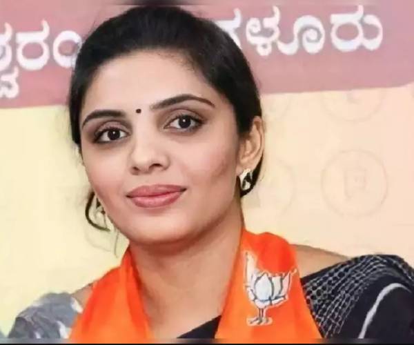 Karnataka BJP Woman controverisal post says, Mosque is the reason for Odisha train accident, probe on 