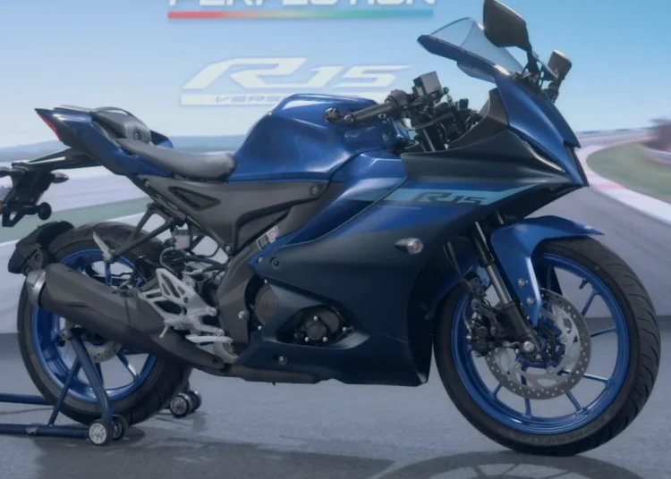 2024 yamaha r15 v4