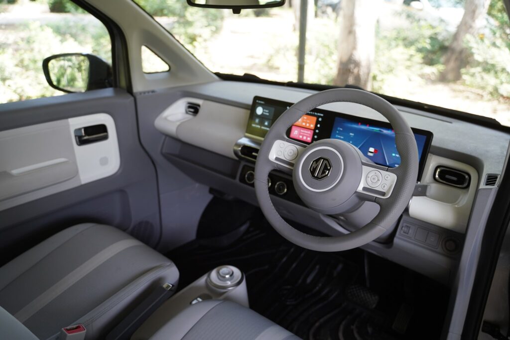 comet ev interior