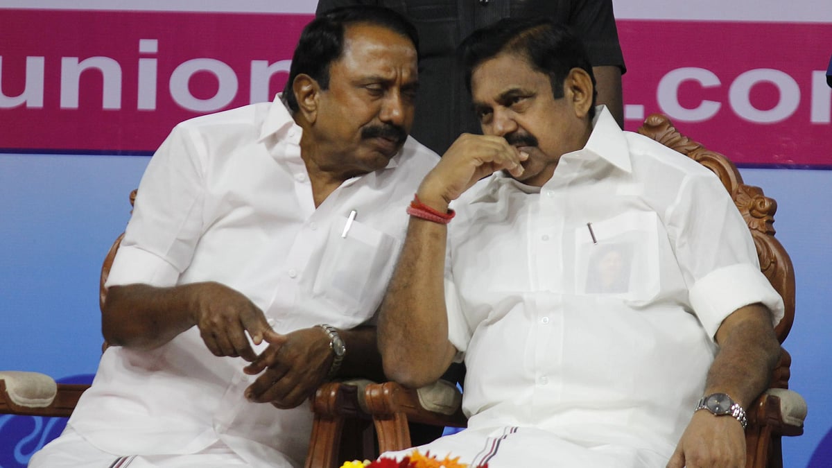 செங்கோட்டையன், எடப்பாடி பழனிசாமி