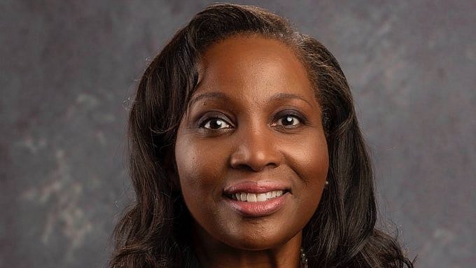 லிசா குக்