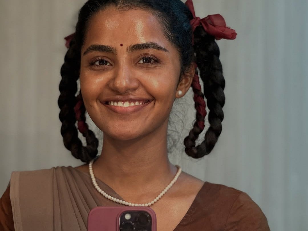 நடிகை அனுபமா பரமேஸ்வரன்