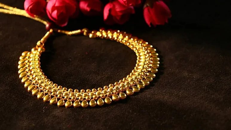 தங்க நகைகள்