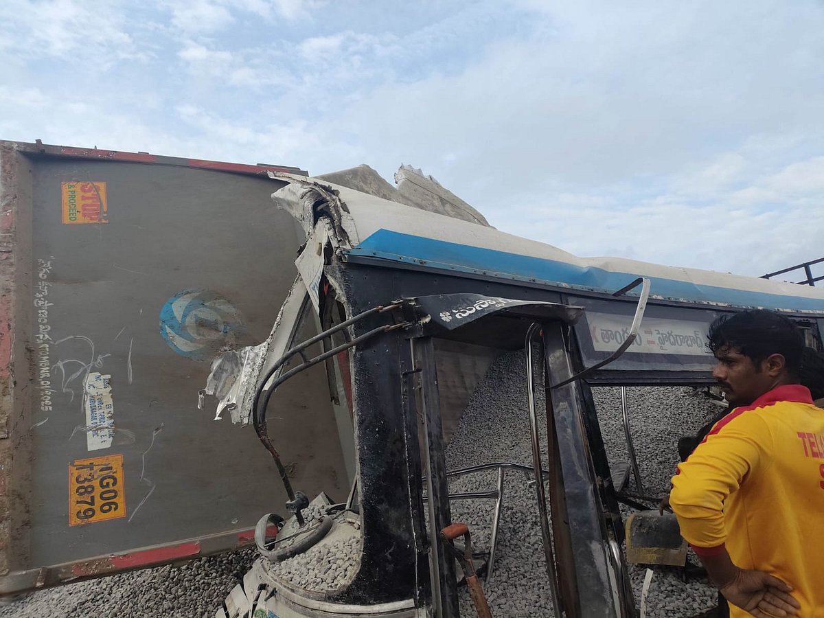 தெலங்கானா கோர விபத்து