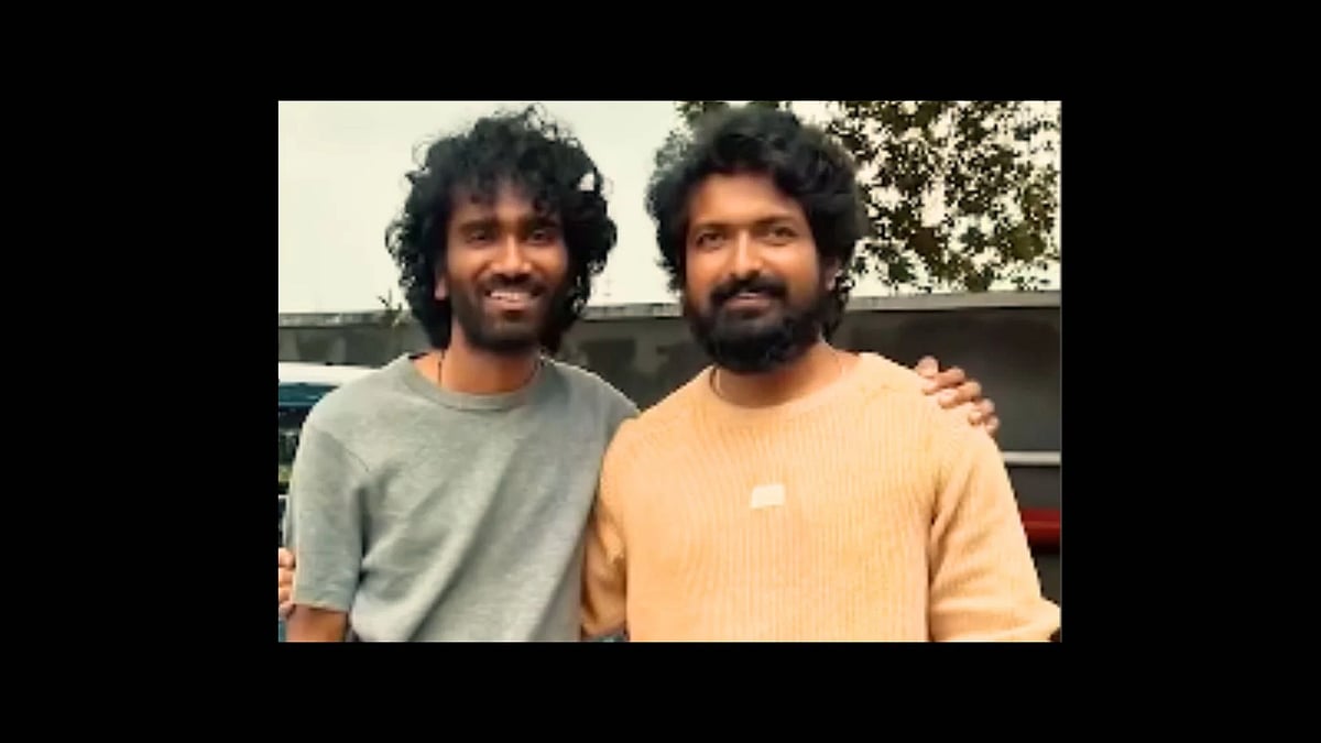 கார் பரிசளித்த நண்பருடன், பிரதீப் ரங்கநாதன்