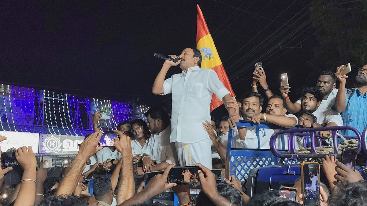 உற்சாக வரவேற்பு