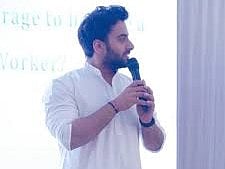 மணமகன் ஆதித்யா