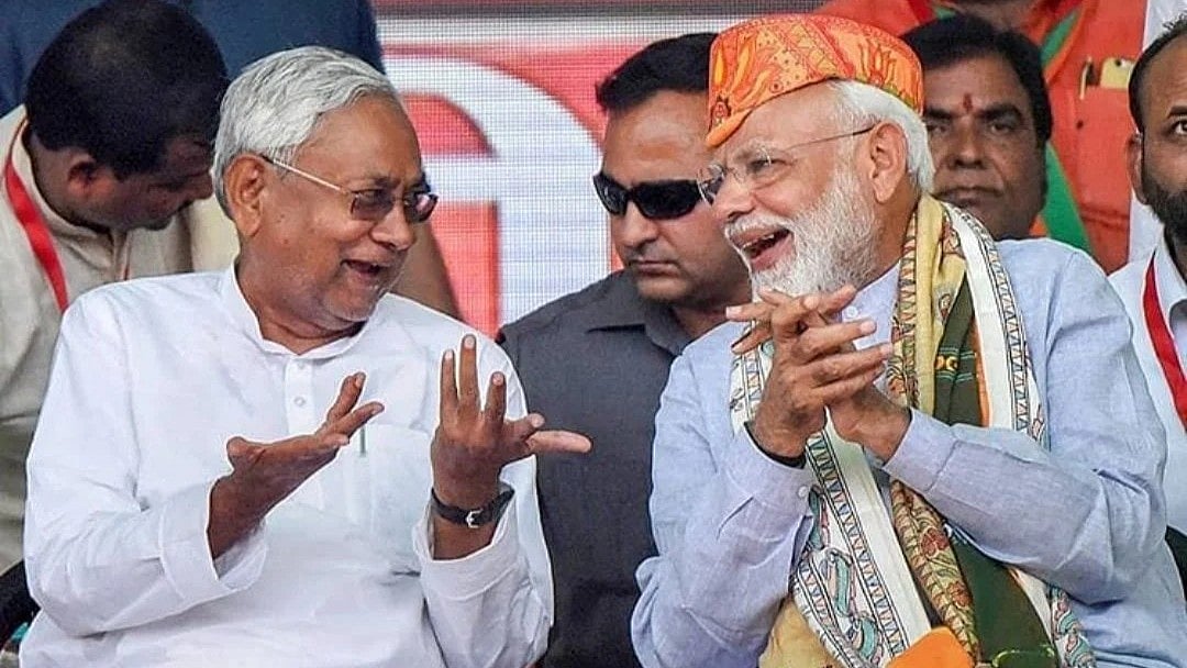 நிதிஷ் குமார் - மோடி