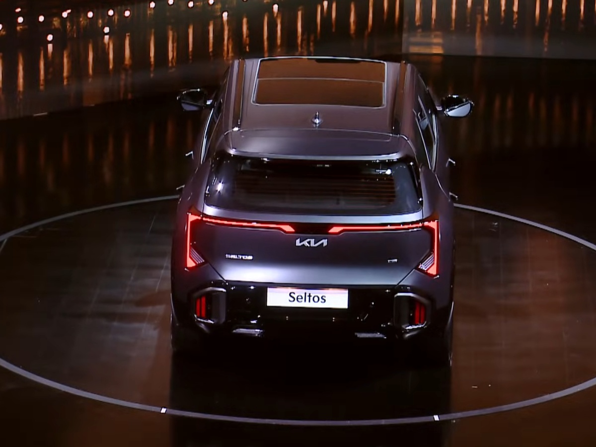 2026 kia seltos rear