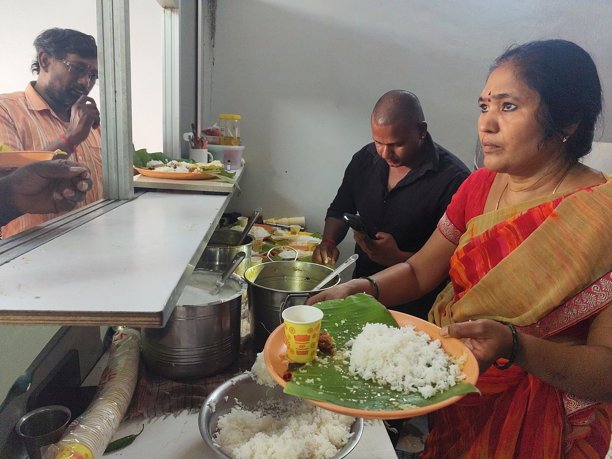 பத்து ரூபாய் சாப்பாட்டு கடை