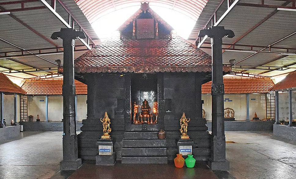 சாம்பவர் வடகரை சுதந்திர ஐயப்பன்