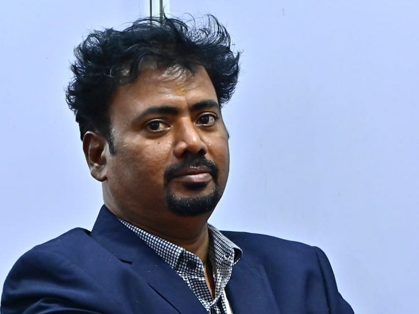 சர்வதேச பொதுபோக்குவரத்து மற்றும் மின்சார வாகன நிபுணர் வளவன் அமுதன்