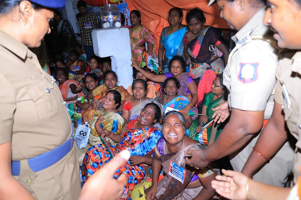 தூய்மைப் பணியாளர்கள் போராட்டம்