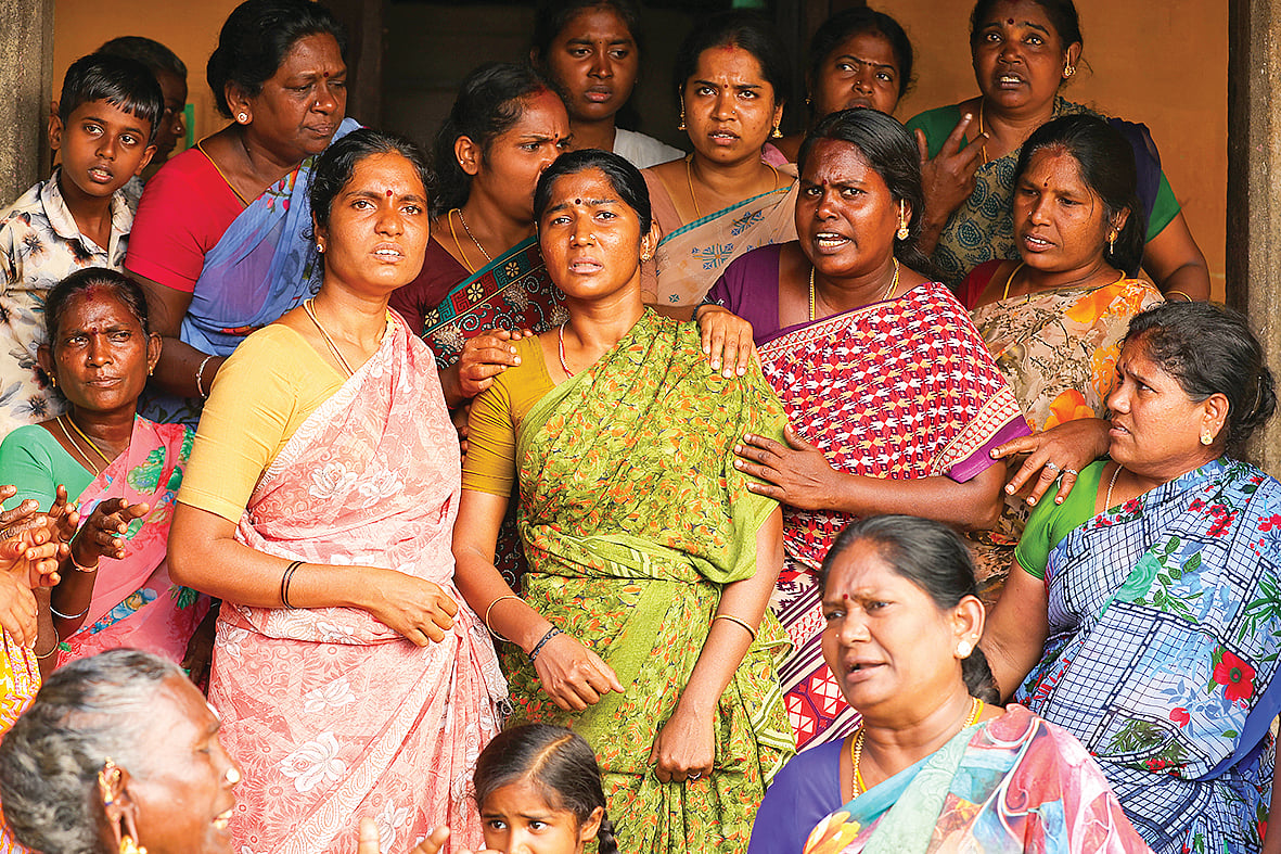 தாய் கிழவி விமர்சனம் | ThaaiKizhavi Review