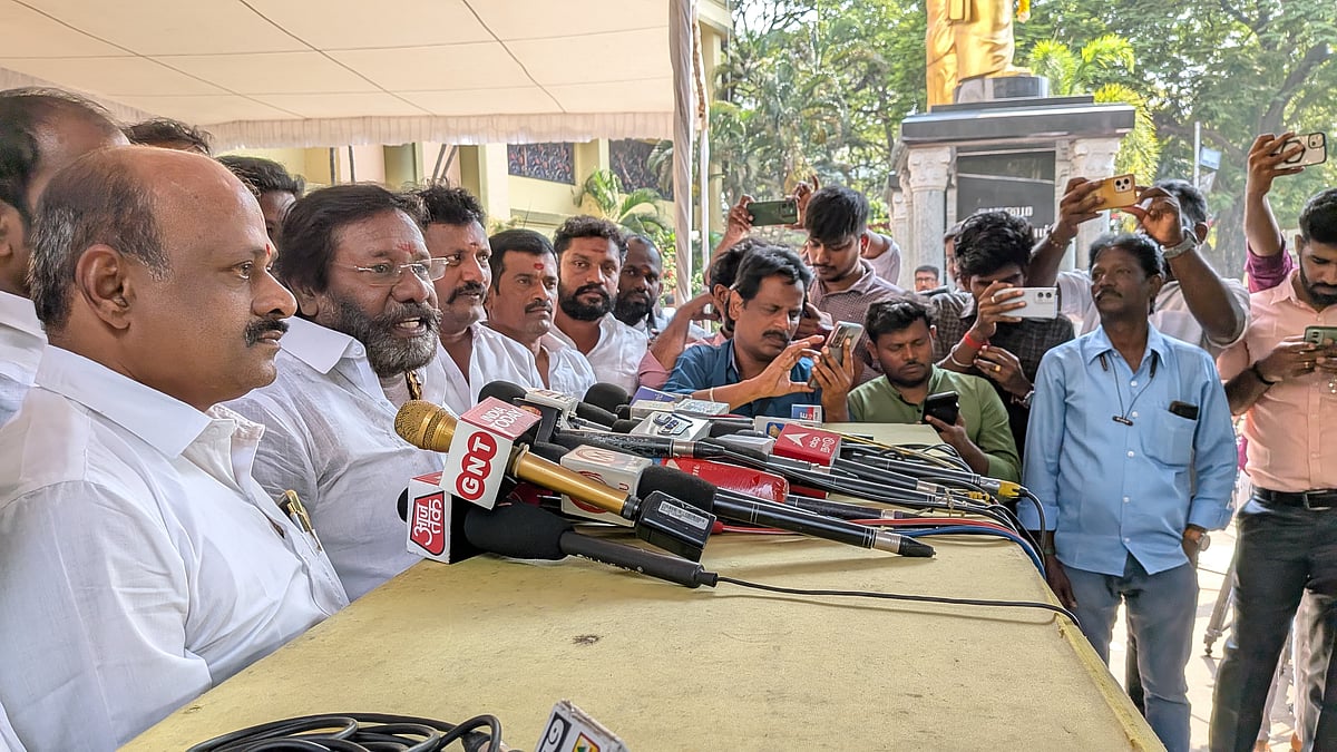 கருணாஸ்