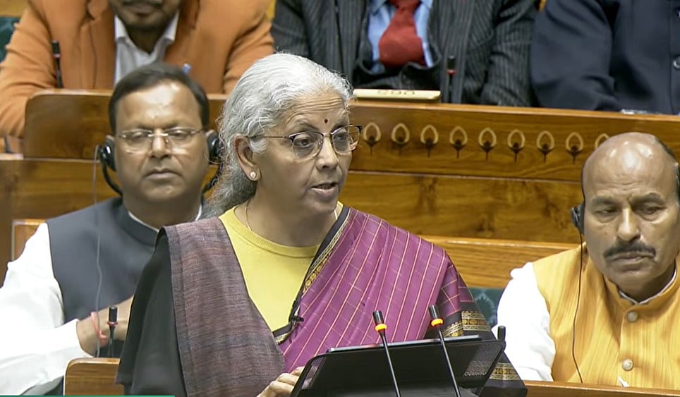 மத்திய நிதி அமைச்சர் திருமதி நிர்மலா சீதாராமன்