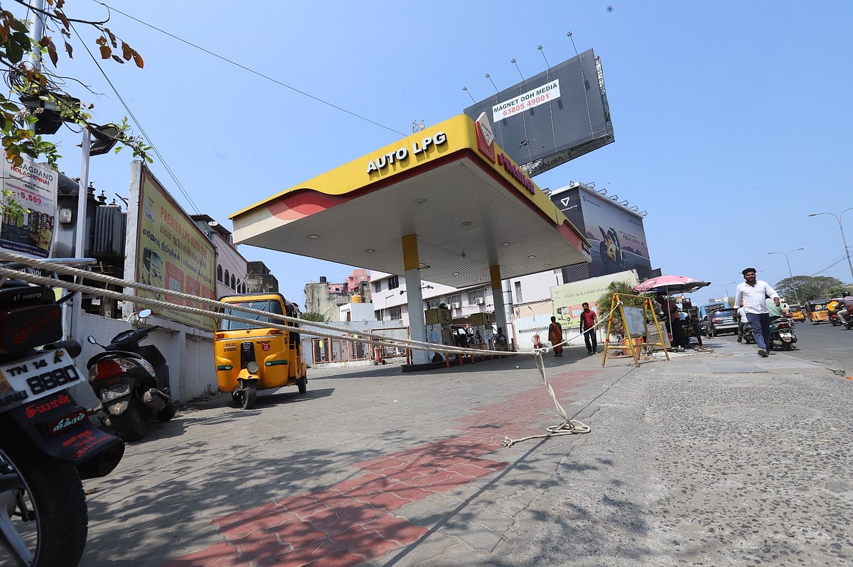 சைதாப்பேட்டையில் உள்ள ஒரு கேஸ் நிலையம்